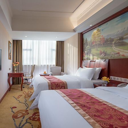 Vienna Hotel Zhongshan Guzhen Town Center エクステリア 写真