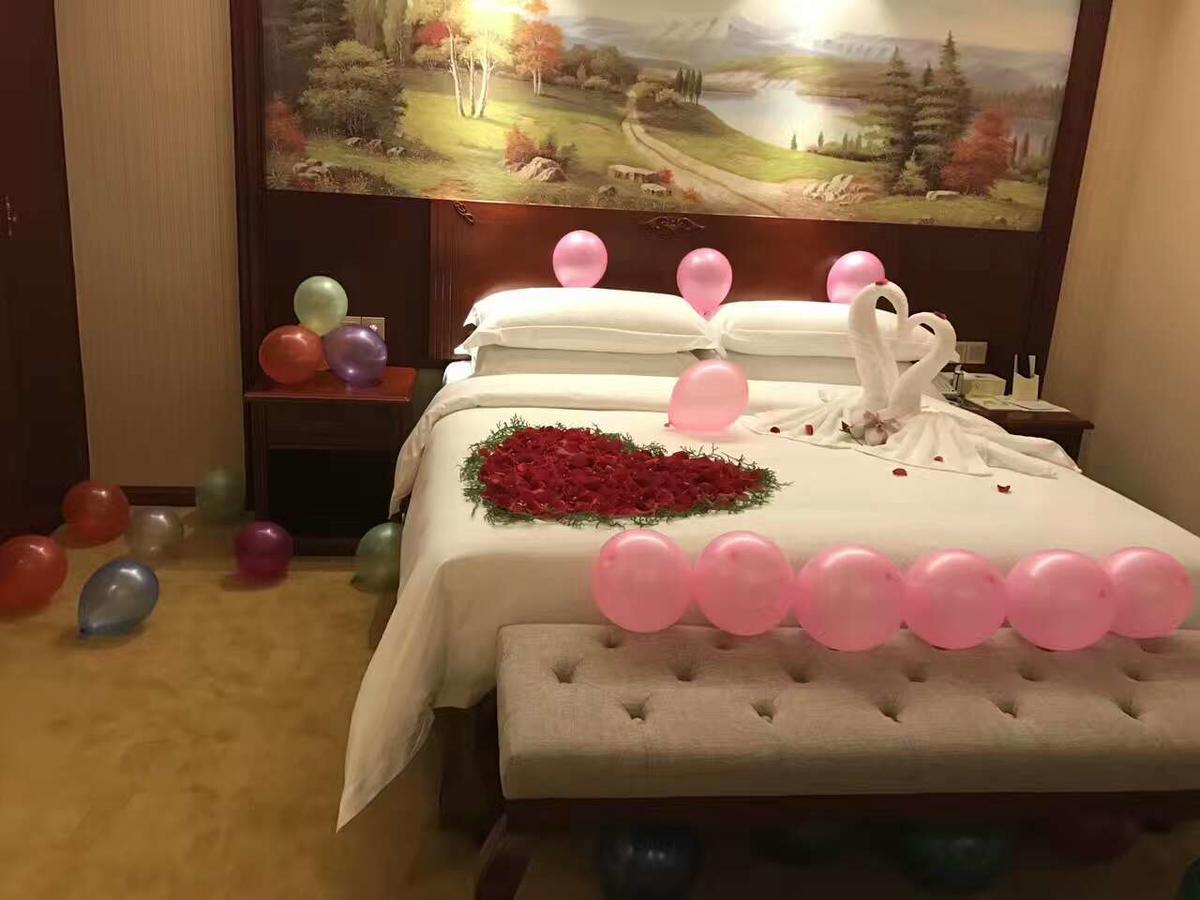 Vienna Hotel Zhongshan Guzhen Town Center エクステリア 写真